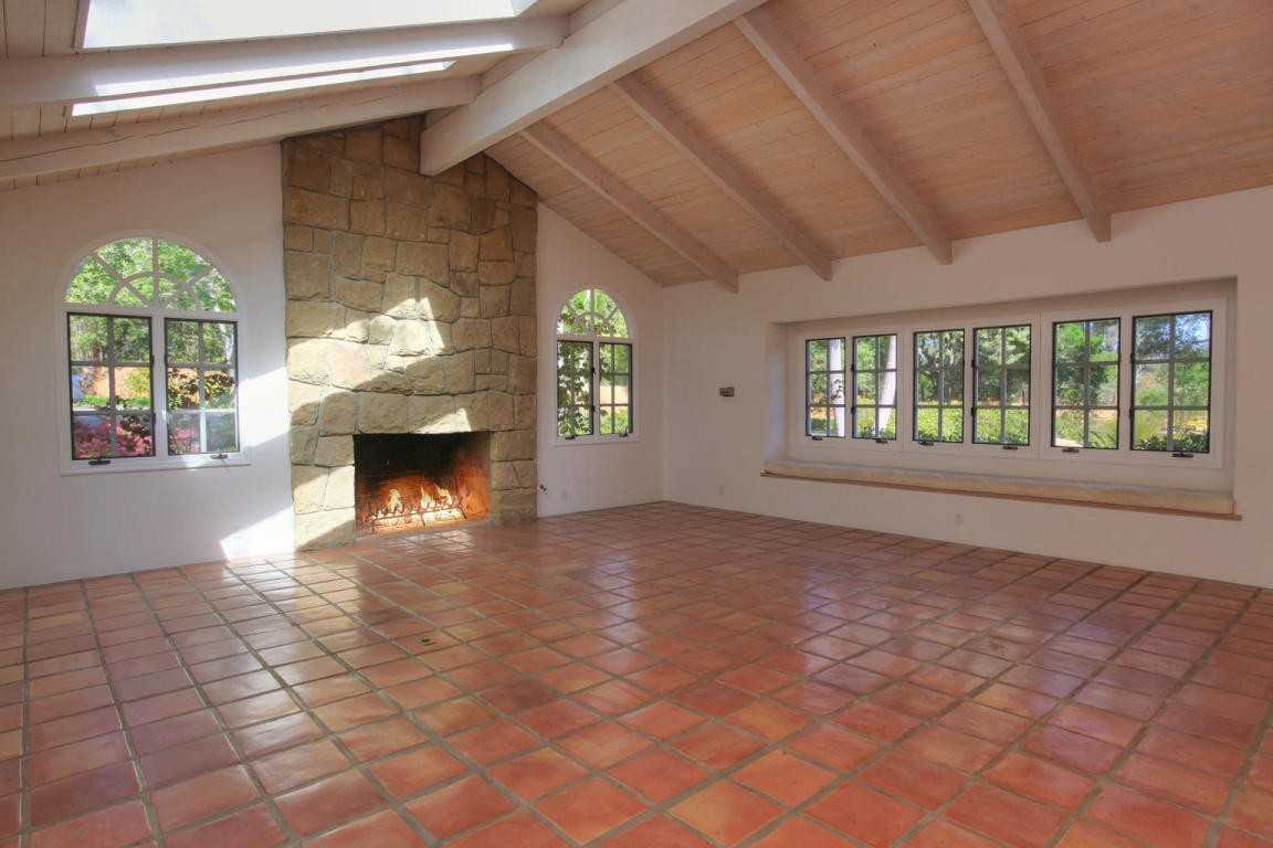 352 Hot Springs Rd - Photo 3 of 17