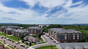 featured image of 2101 Abbey Rd