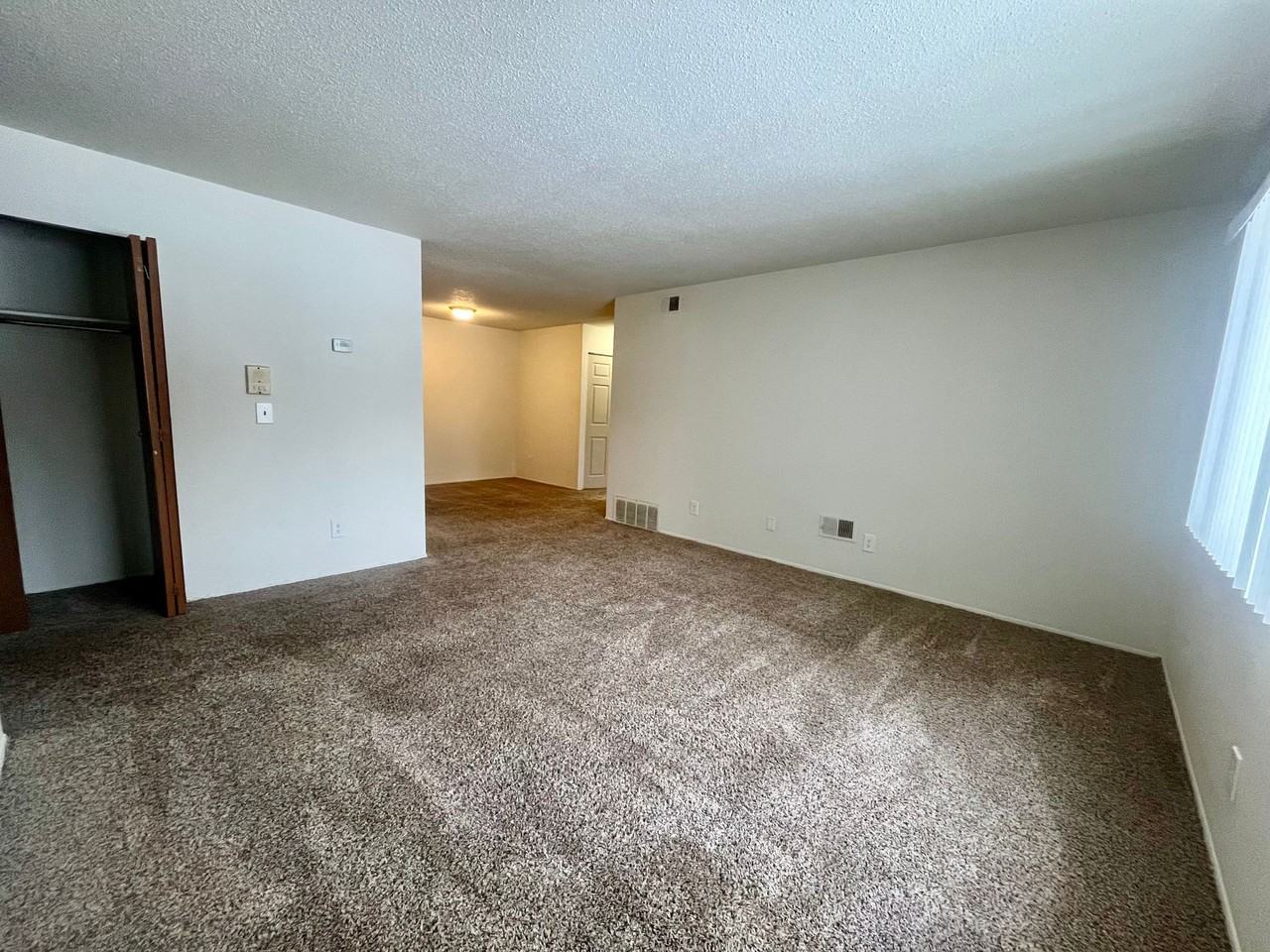 Fox Grove Apartments - Photo 5 of 22