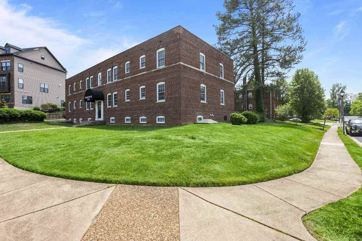 5705 Washington Blvd - Photo 5 of 14