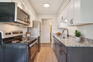 featured image of 2914 Snelling Ave N