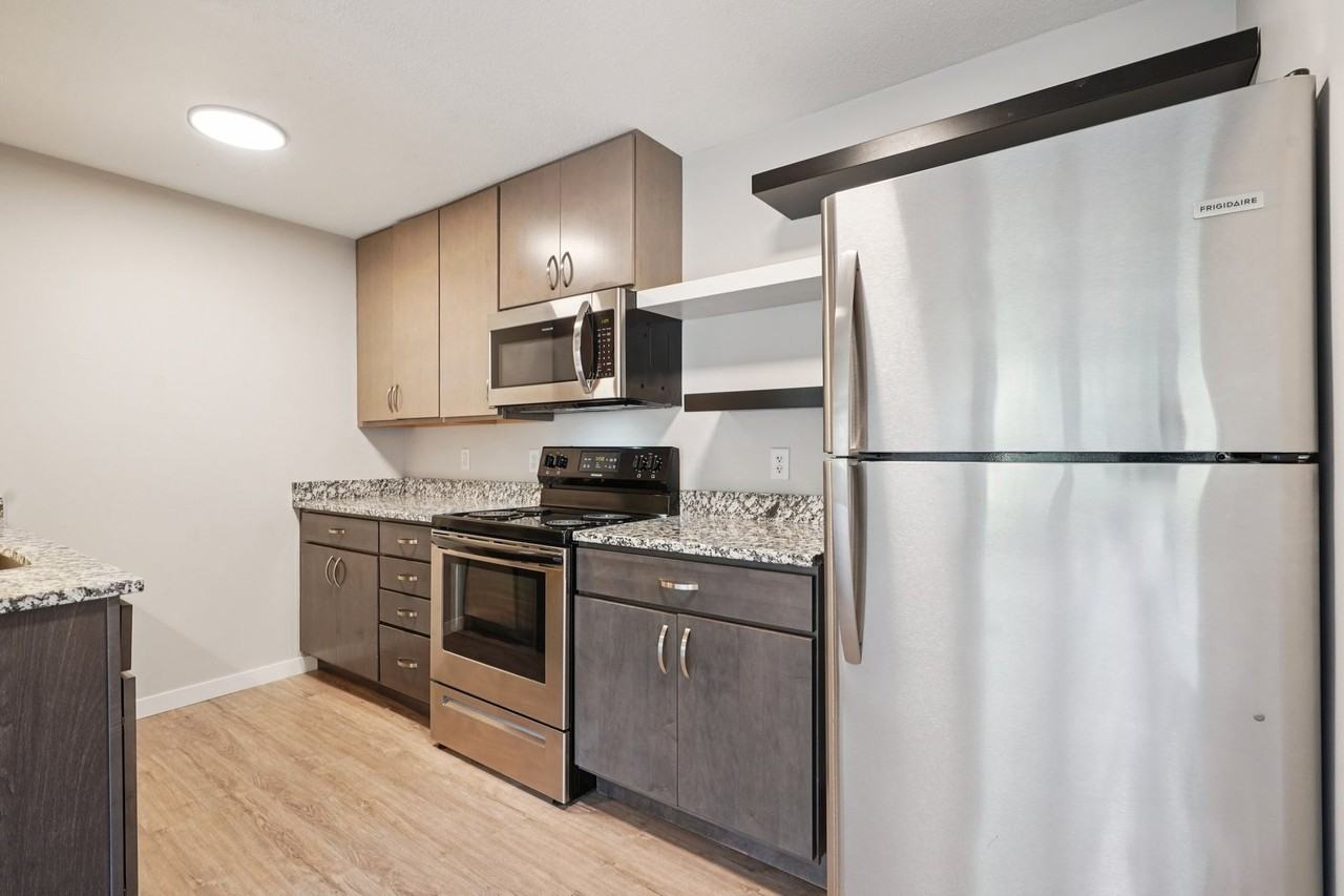 Lydia Rose Apartments - Photo 5 of 37