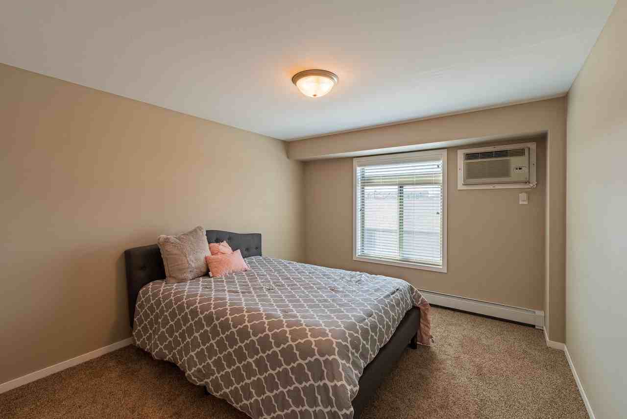 Cottage Grove - Photo 4 of 50