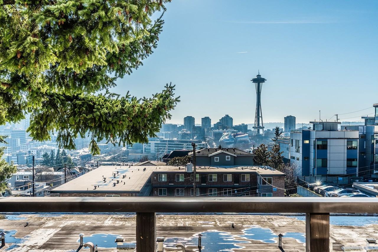 Galleon Apartments - Photo 3 of 35