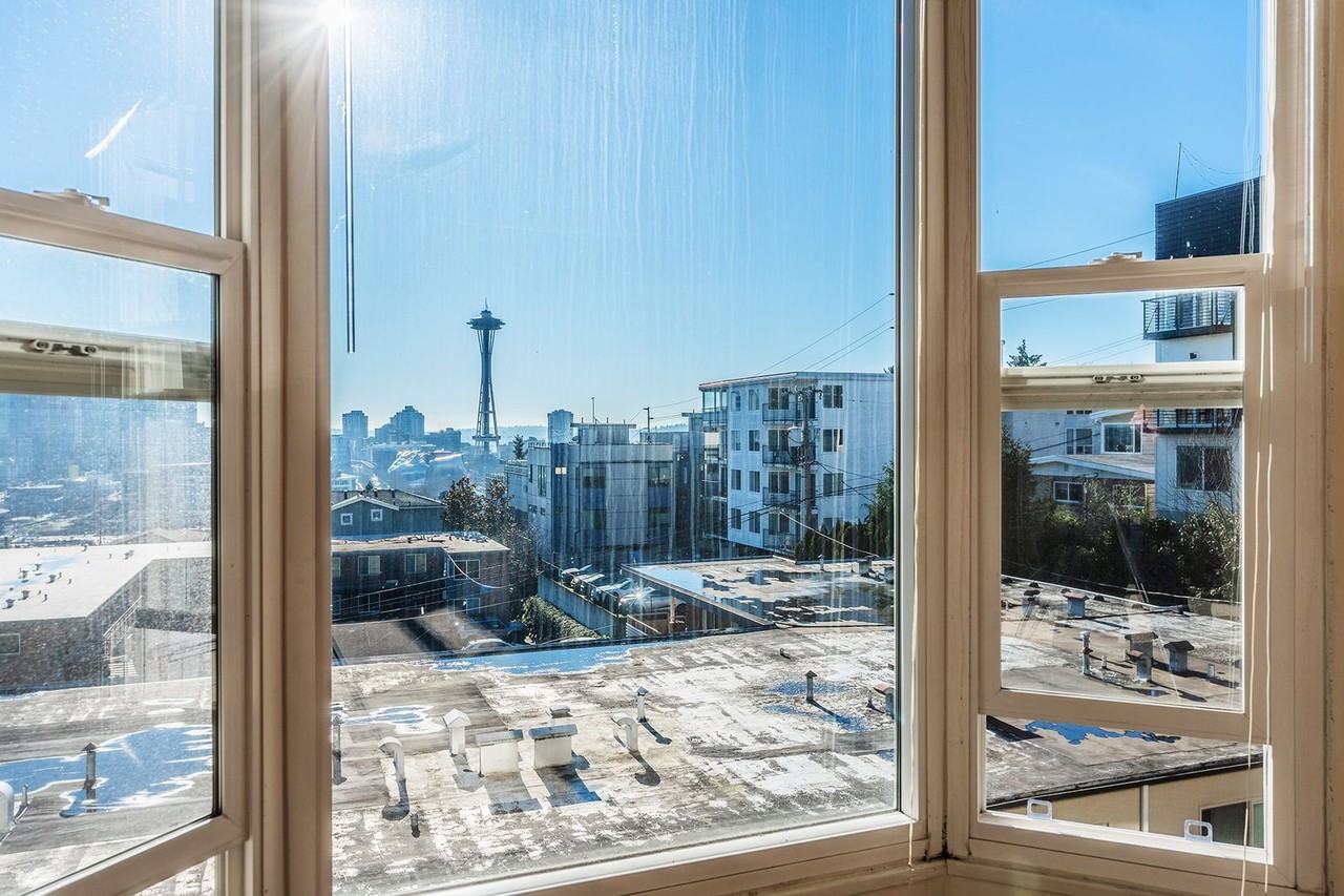 Galleon Apartments - Photo 7 of 35