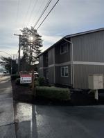 featured image of 1471 Moore St