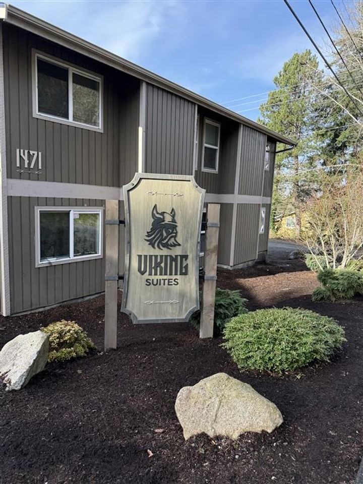 Viking Suites - Photo 2 of 16