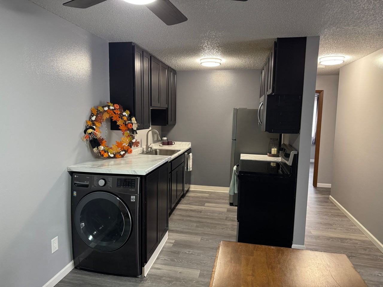 4957 Woodland Avenue - Photo 4 of 20