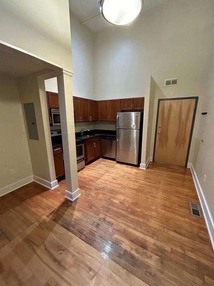 Mortons Apartments - Photo 2 of 25