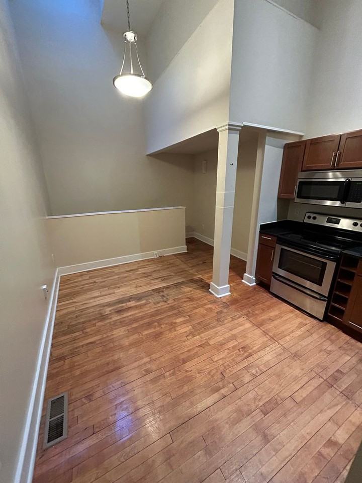 Mortons Apartments - Photo 3 of 25