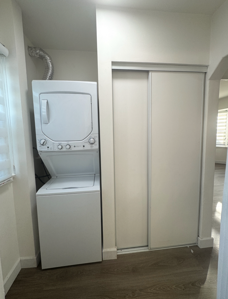 1704-1732 N. Sierra Bonita Ave. - Photo 3 of 16