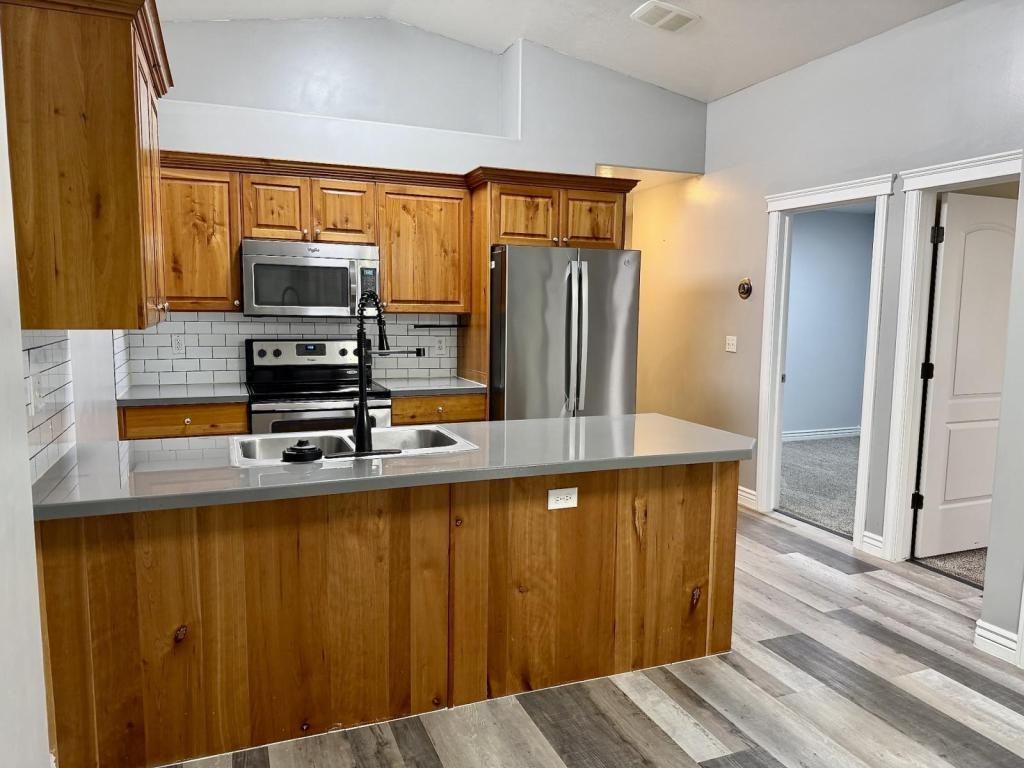 3518 Pearce Dr - Photo 5 of 31