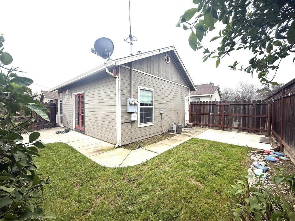 61 Lambuth Ave - Photo 2 of 5