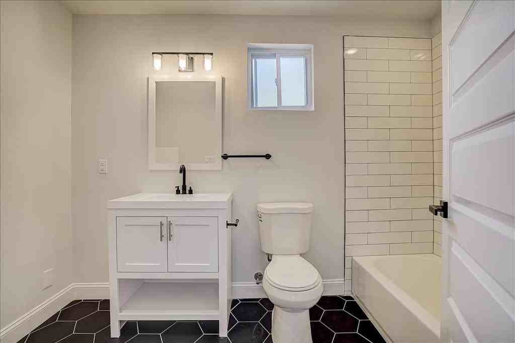 95 E Duval St ##3rd - Photo 3 of 11