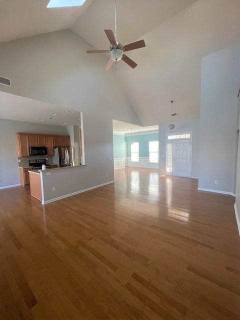 10028 Shetland Ln - Photo 4 of 19