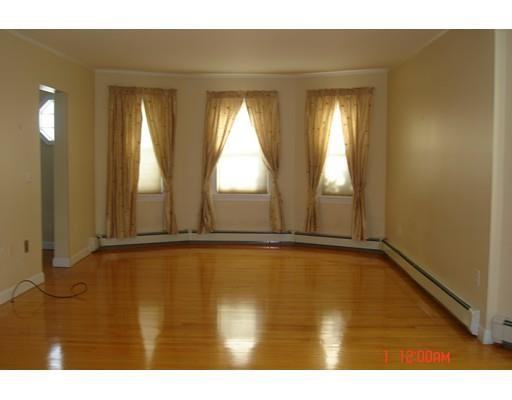 253 Washington St #1 - Photo 2 of 6