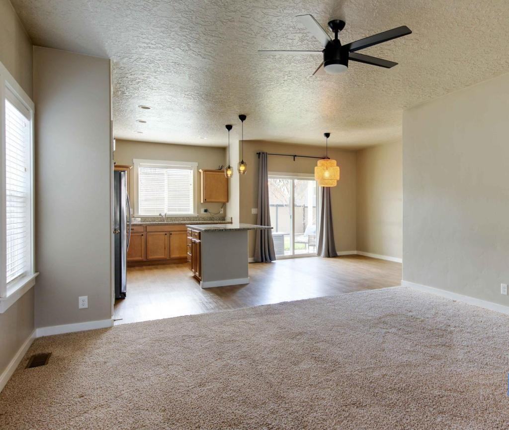 5587 W Song Sparrow St - Photo 5 of 26