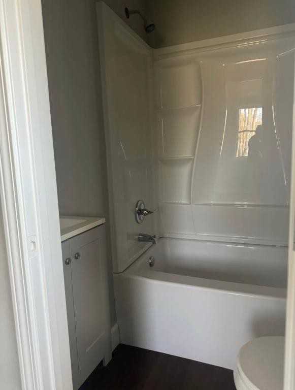 1510 Aurora Ave Se - Photo 4 of 5