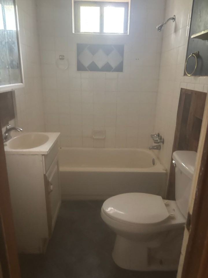 4803 Able St - Photo 3 of 3