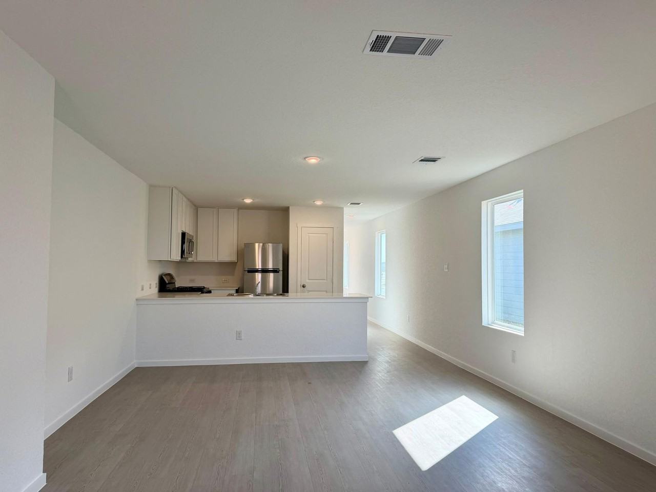 10319 Muniz - Photo 7 of 14