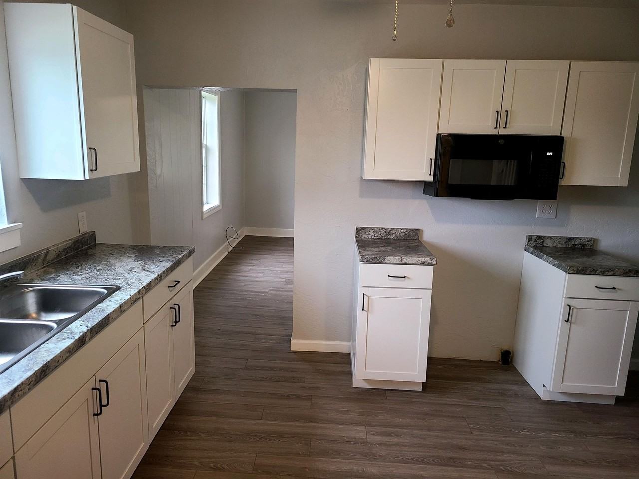 411 1st St - Photo 2 of 25