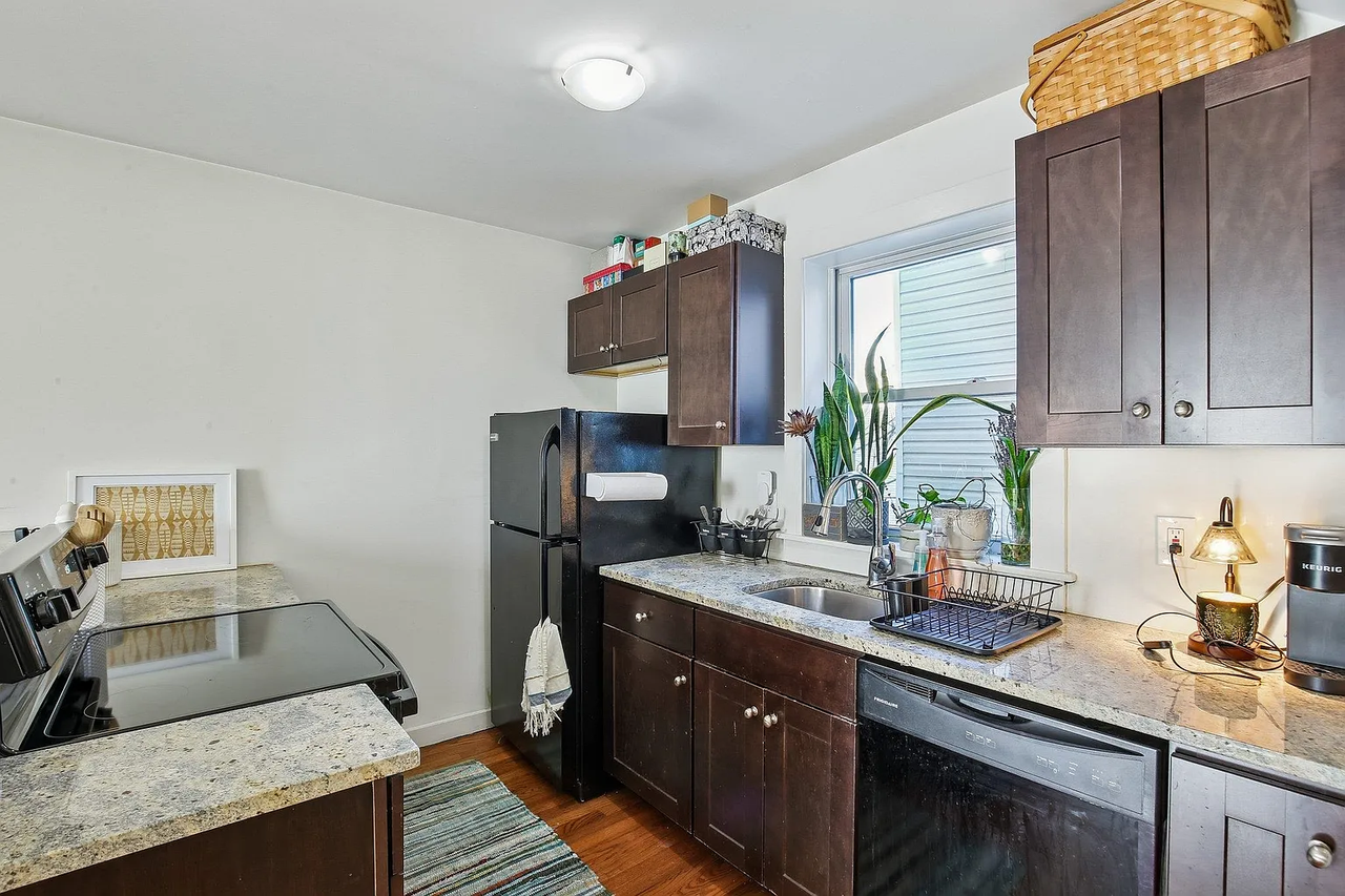 324 4th Street #3 - Photo 6 of 18