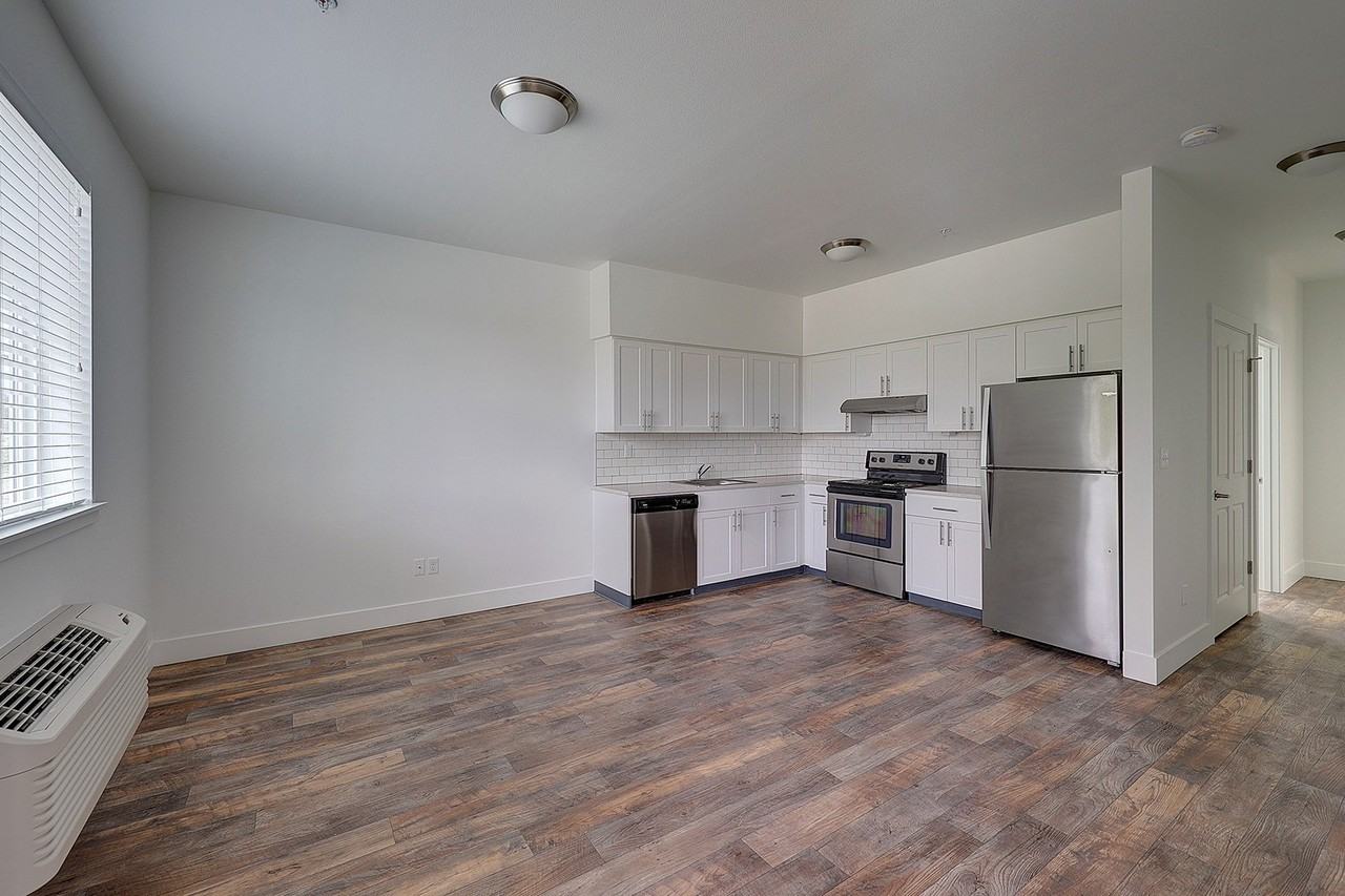 5511 NE 17th Avenue - Photo 4 of 14