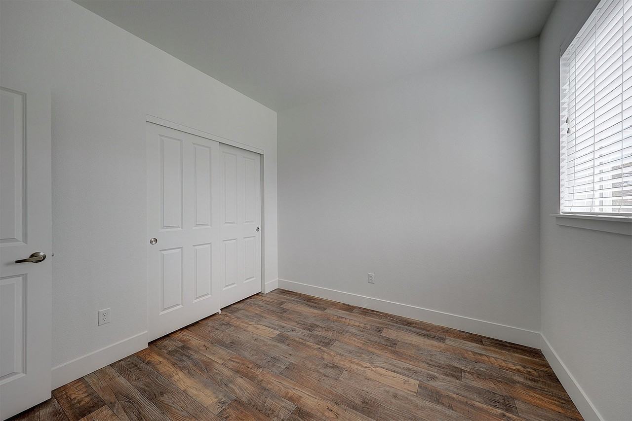 5511 NE 17th Avenue - Photo 7 of 14