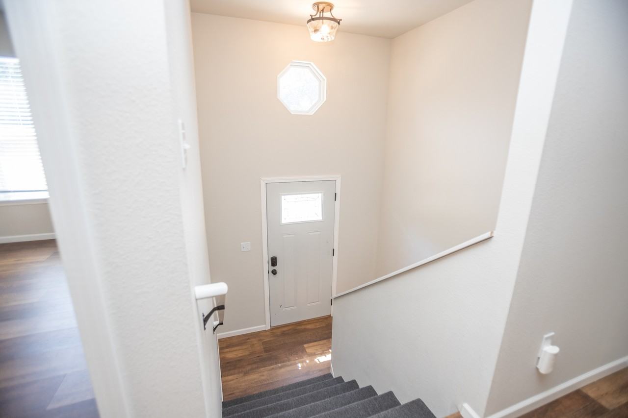 5410 Deer Valley Dr #C - Photo 3 of 16
