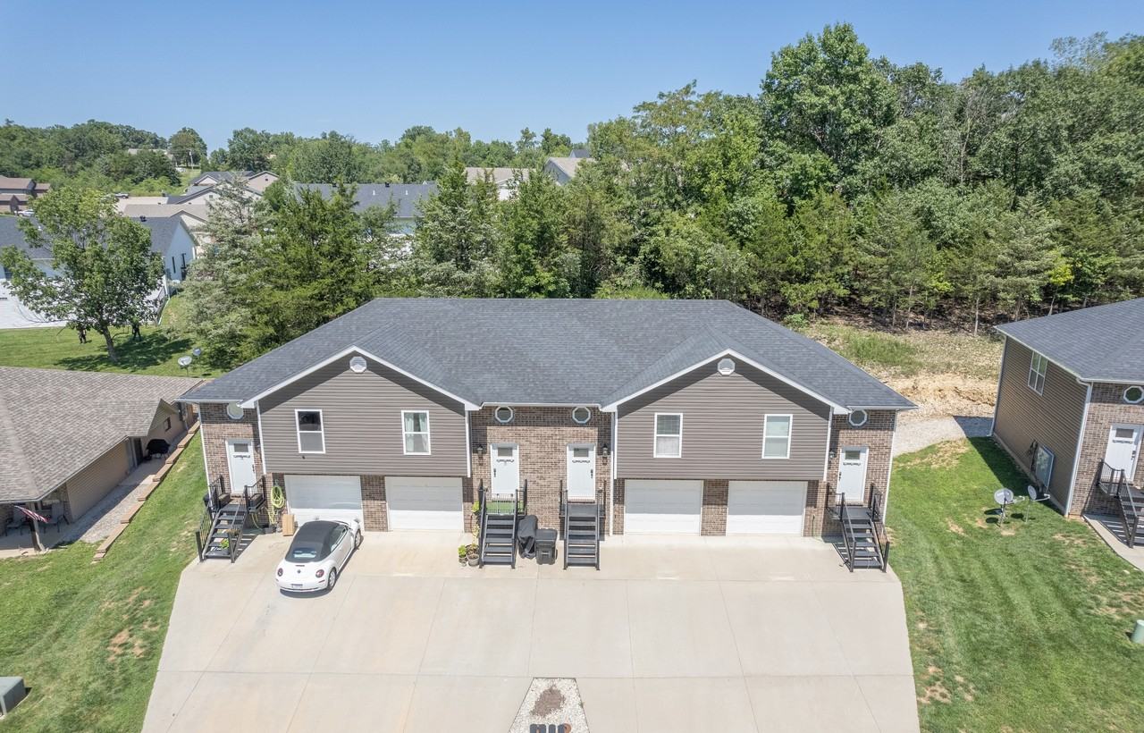 5410 Deer Valley Dr #C - Photo 3 of 16