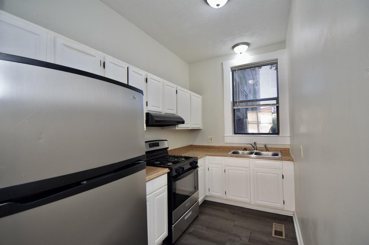 2145 Freeman Ave #1 - Photo 3 of 16