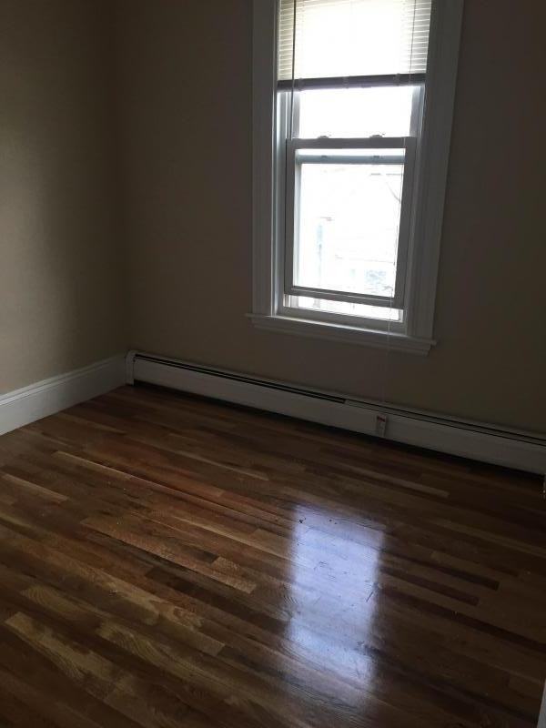 27 Falcon St #3 - Photo 2 of 20