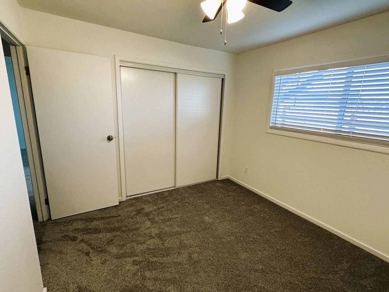 317 Nw 8th Ave - Photo 4 of 6