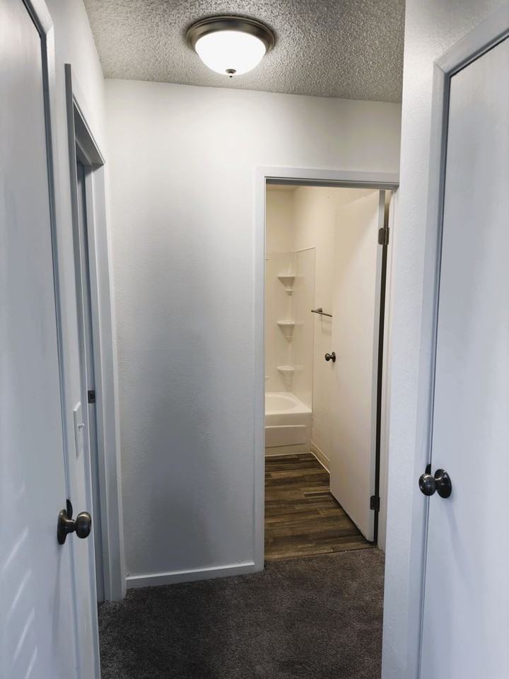 317 Nw 8th Ave - Photo 6 of 6