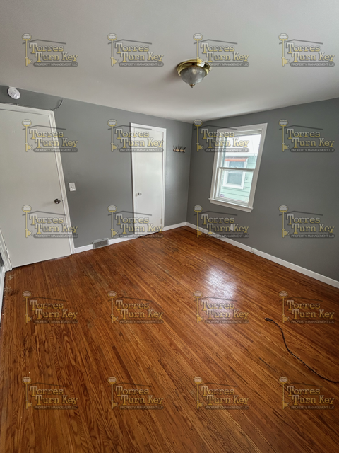 217 Saint Casimir St #DN - Photo 7 of 8