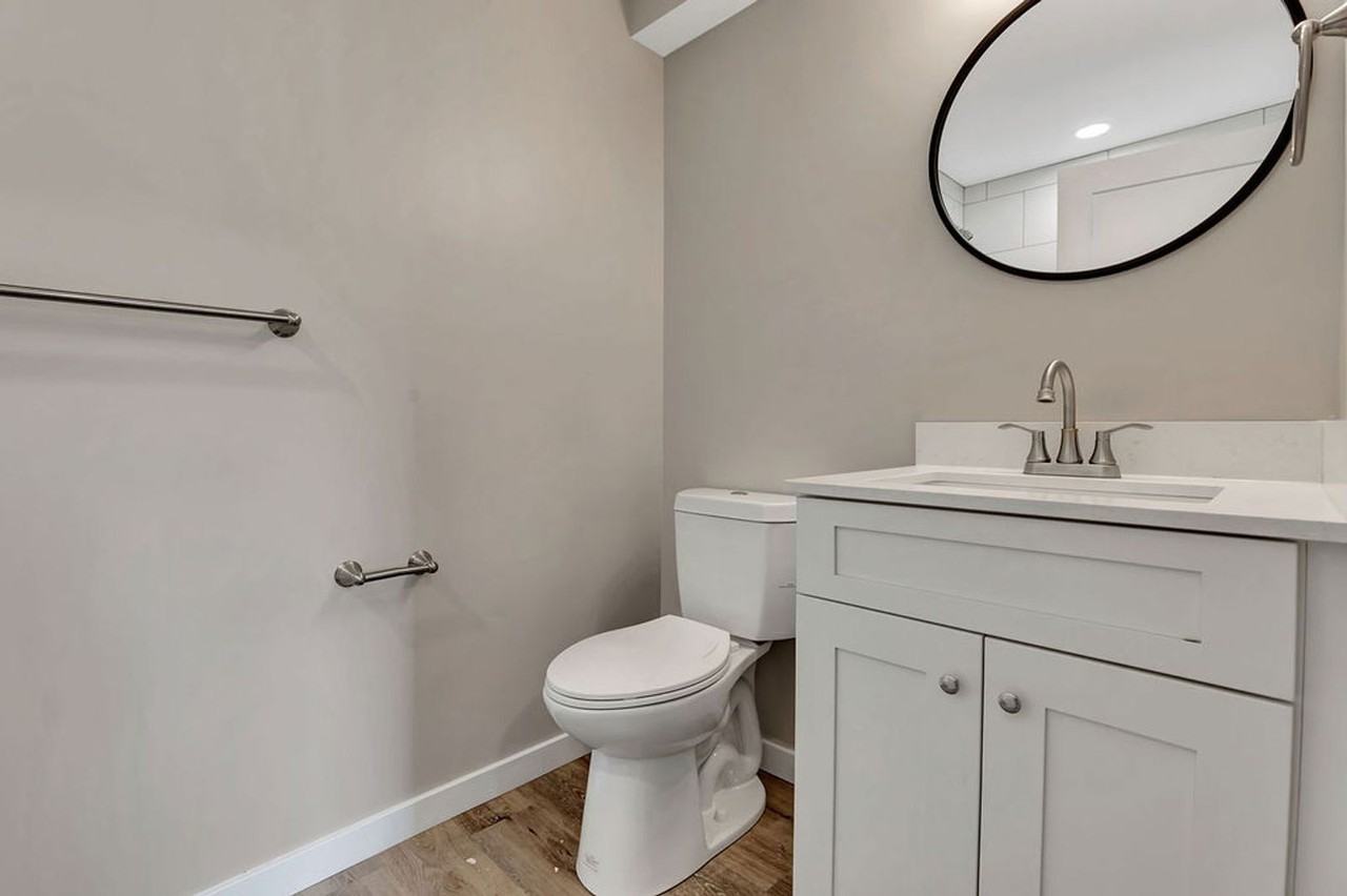 6917 Montgomery Rd #7 - Photo 5 of 9