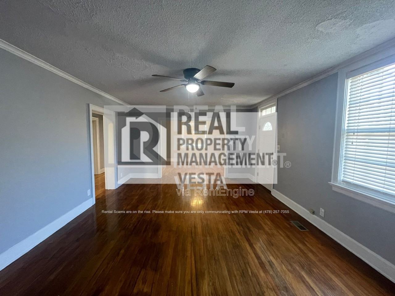 1256 Winton Ave - Photo 2 of 19