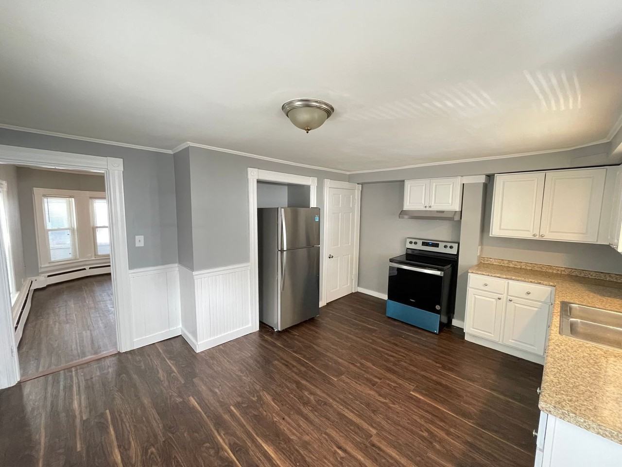 114 S Jewett St #3 - Photo 2 of 21