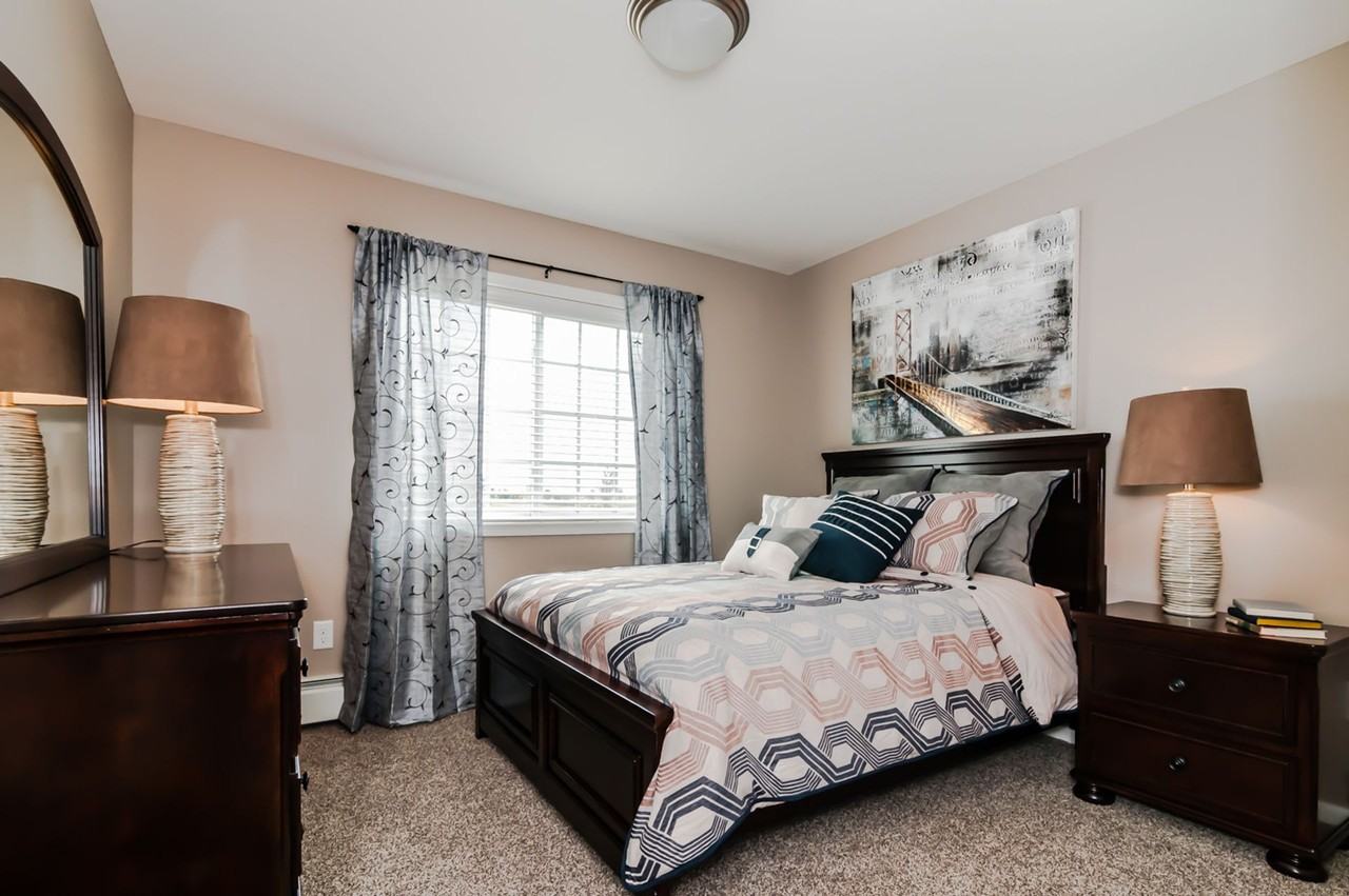 Silver Waters - Photo 5 of 7