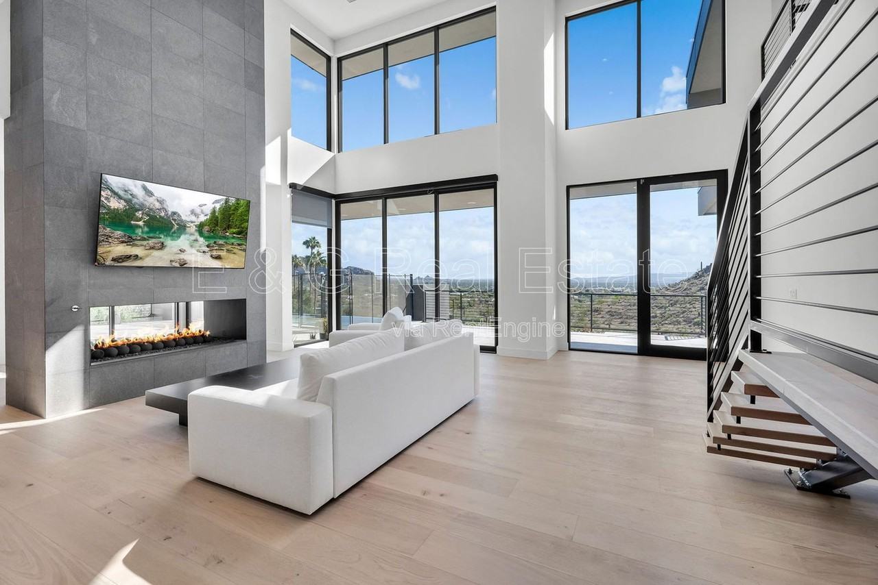 6975 N 39th Pl - Photo 7 of 50