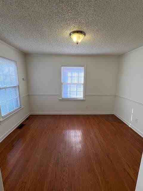 3004 Phillips Rd - Photo 3 of 19