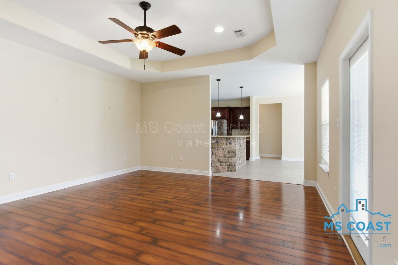 2012 Parkview Cv - Photo 5 of 26