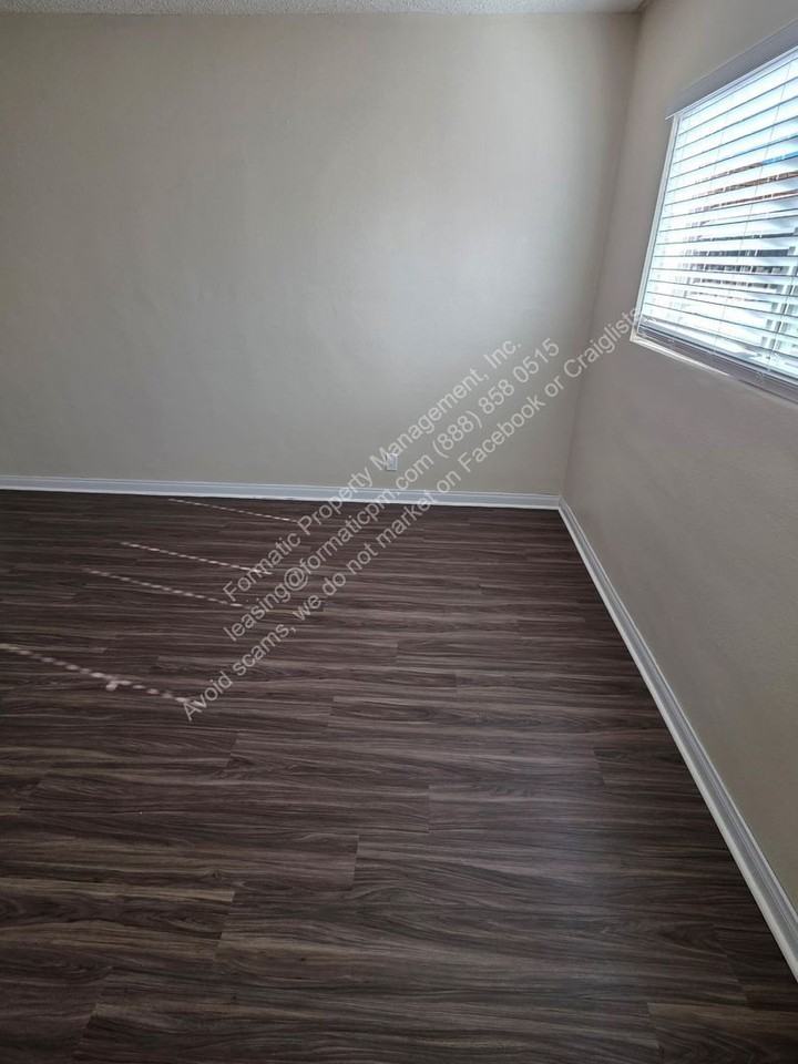 2114 S Mallul Dr #8 - Photo 2 of 9