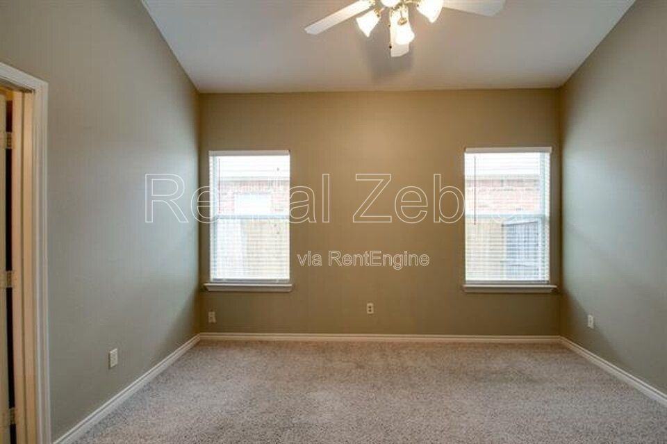 1804 Alanbrooke Dr - Photo 6 of 13