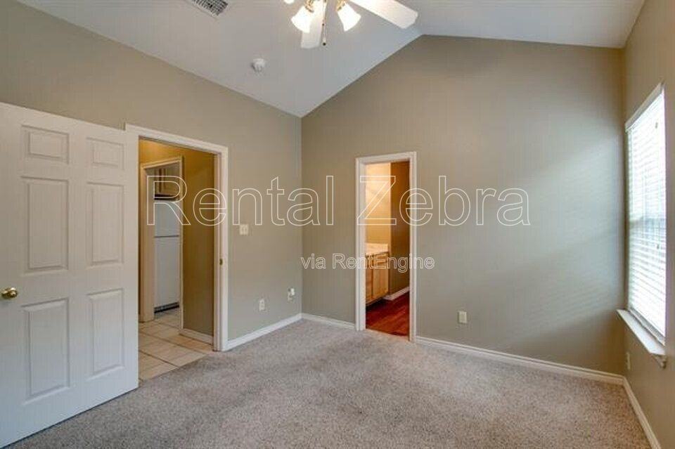 1804 Alanbrooke Dr - Photo 7 of 13