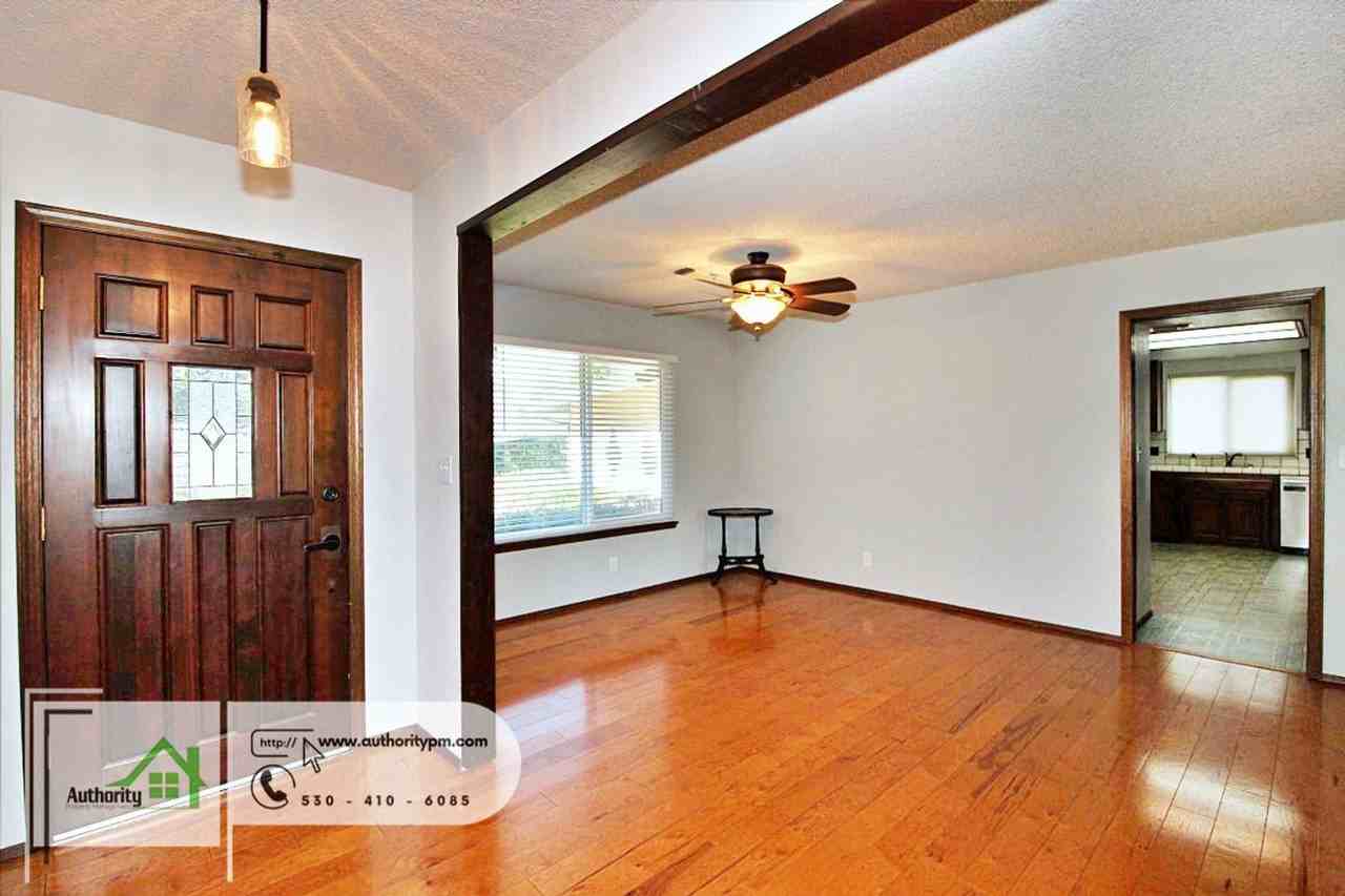 20231 Margarita Ct E - Photo 4 of 35