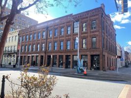 featured image of 582 Mulberry St #204