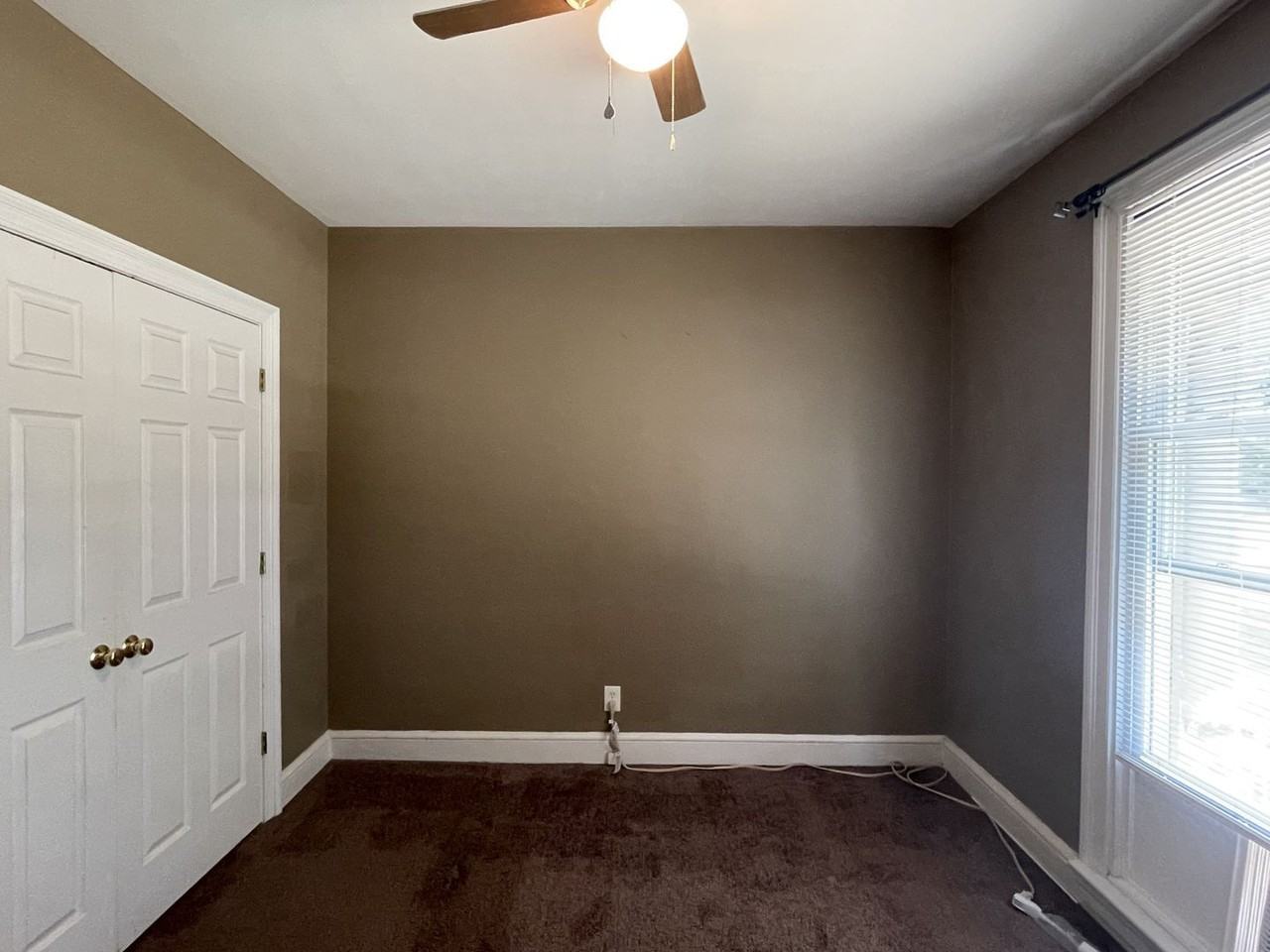 3846 Ridge Ave #B - Photo 4 of 7