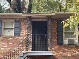 featured image of 136 Tyrone Blvd #136