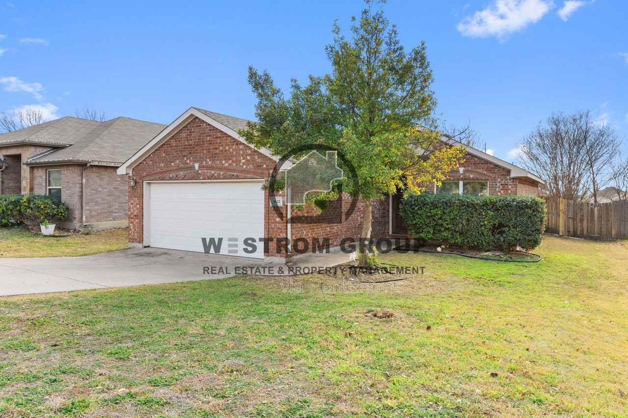 6625 Chalk River Dr - Photo 2 of 23